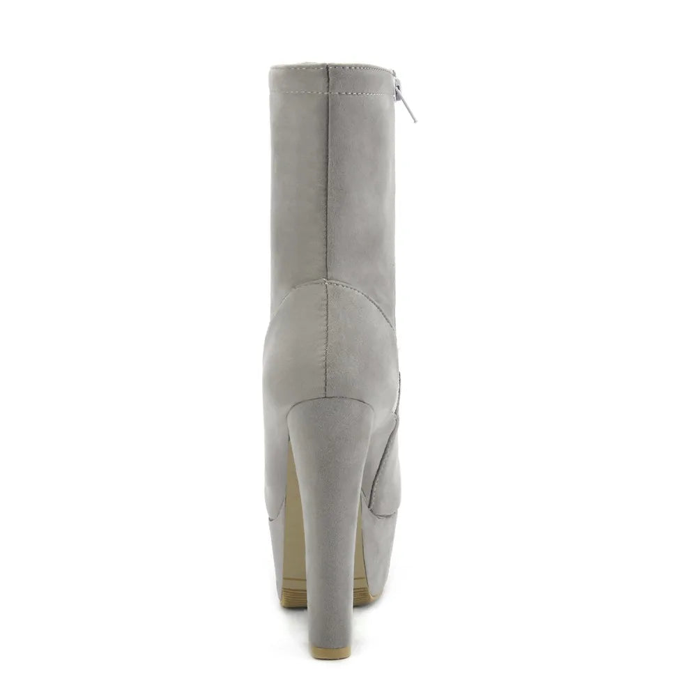 Bangin' Bussy Babe Mid-Calf Platform Boot Heels