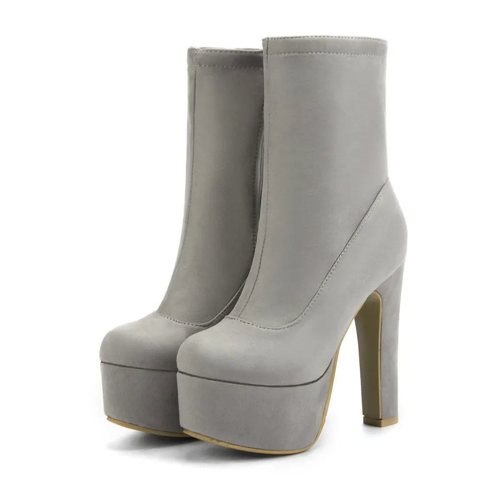 Bangin' Bussy Babe Mid-Calf Platform Boot Heels